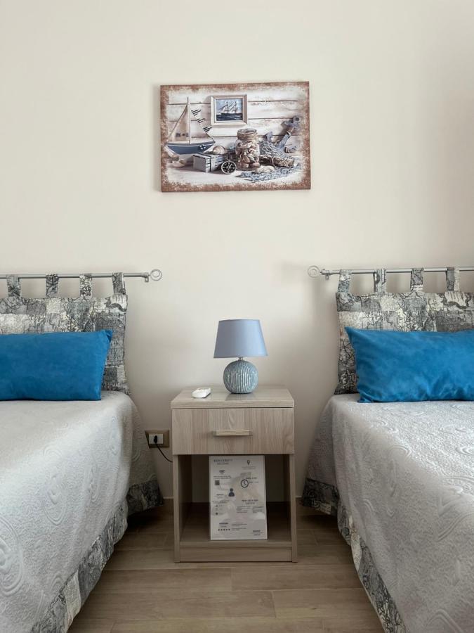 La Casa Di Zia Nini Apartment Villaggio Pirandello ภายนอก รูปภาพ